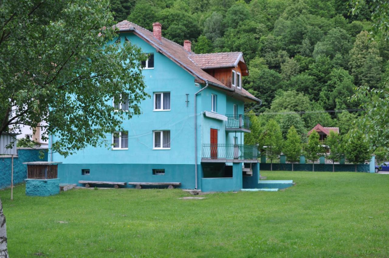 Casa Verde Hotell Rîu de Mori Eksteriør bilde